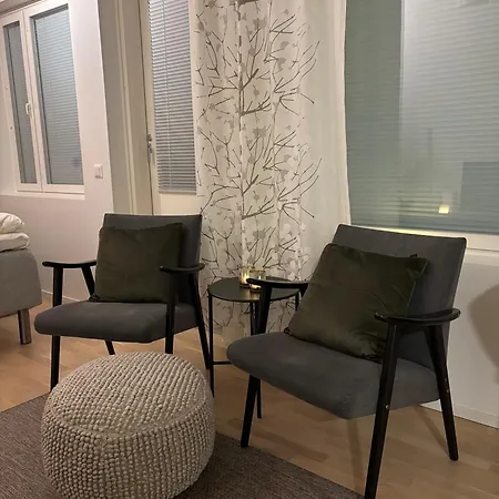 Appartement Peaceful Near Centre - Private Sauna & Free Parking